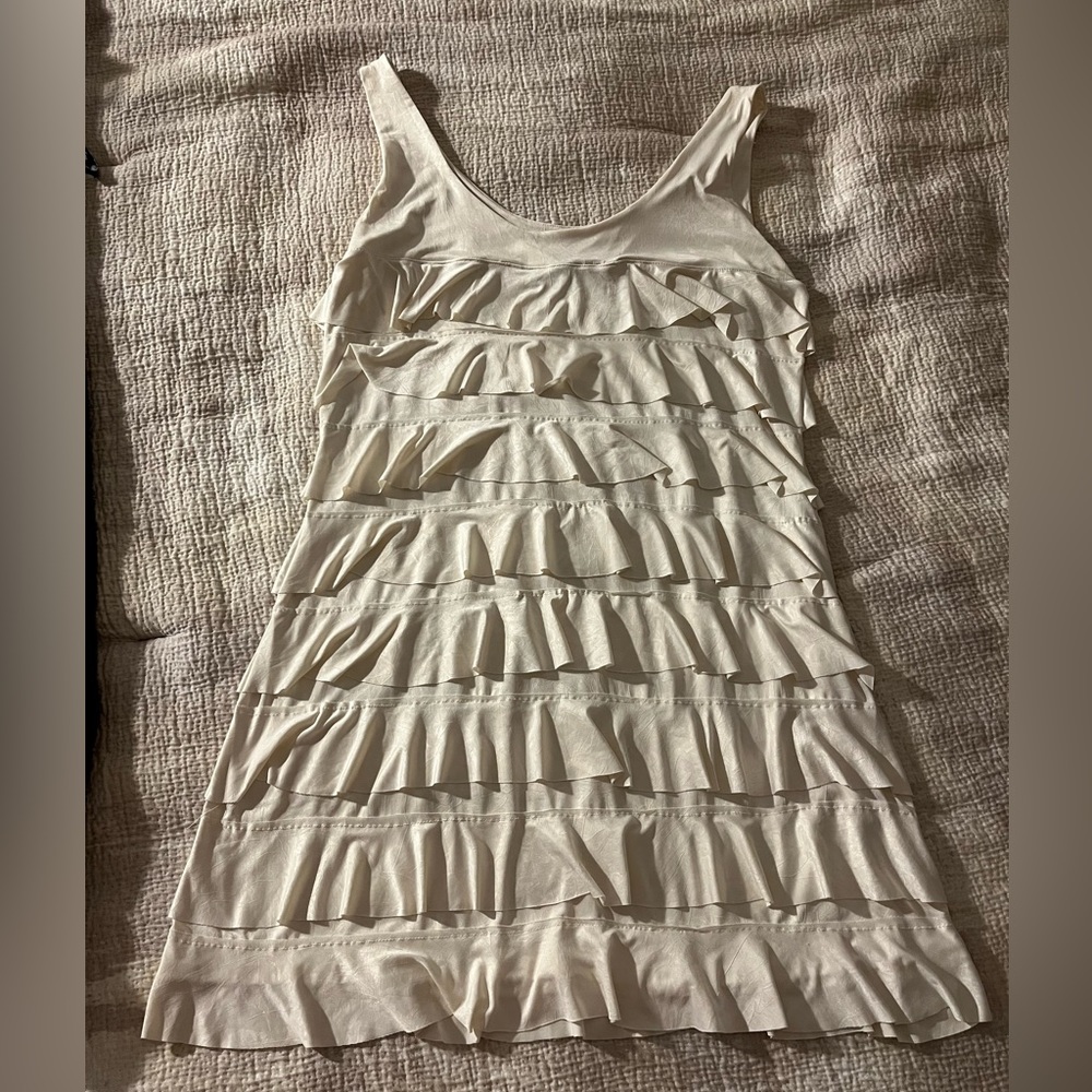 isle apparel off-white tiered dress. Super comfortable and lightweight